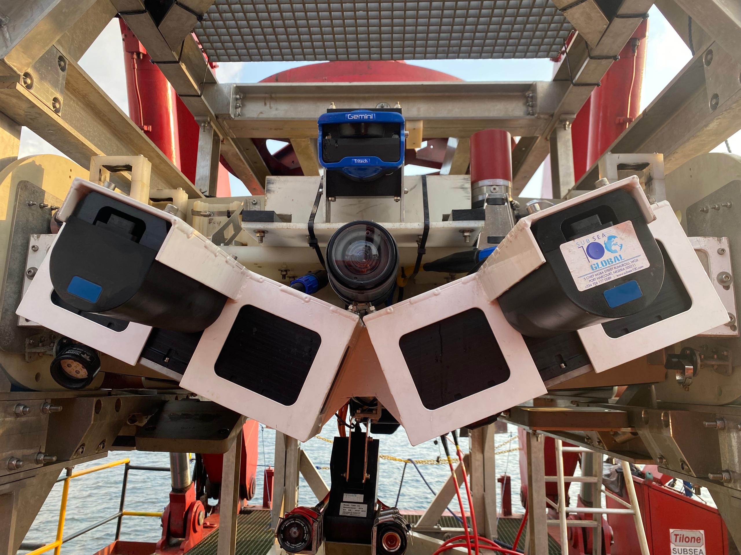 Hovering AUV